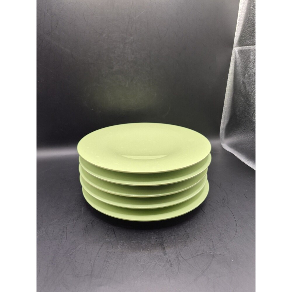 Tupperware Melamine Plates Pear Green 8" 4574A-2- Set Of 5